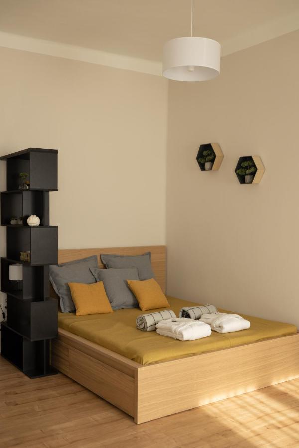 Square 2 Apartment Debrecen Luaran gambar